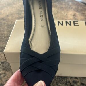 NWB Anne Klein flats.  Navy suide with padded insoles.  Size 8.5  So cute!